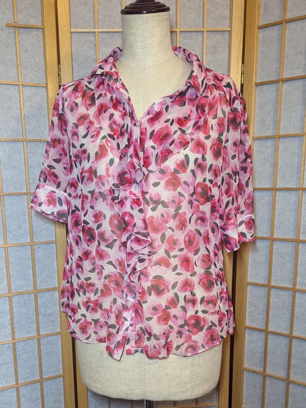 Kate Spade Rose Blouse 100% Silk Ruffle Short Sleeve Button Blouse Shirt Size 4 - Picture 4 of 8